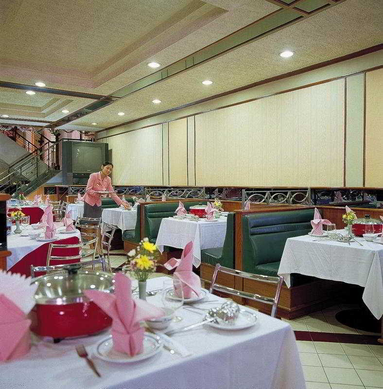 Amarin Nakorn Hotel Phitsanulok Buitenkant foto