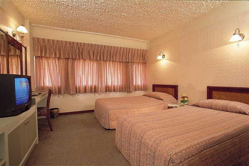 Amarin Nakorn Hotel Phitsanulok Buitenkant foto