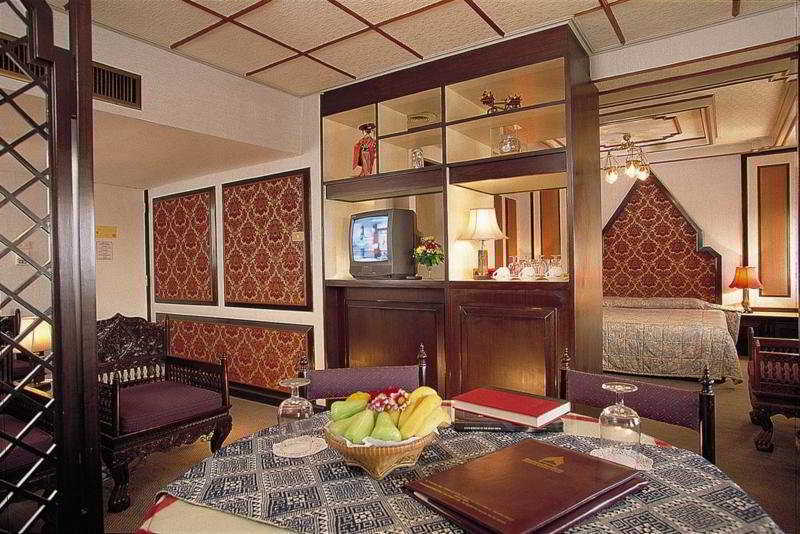 Amarin Nakorn Hotel Phitsanulok Buitenkant foto